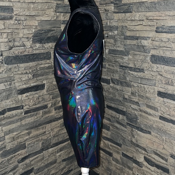 Forever 21 Plus Size Coated Cutout Romper - Picture 6 of 10